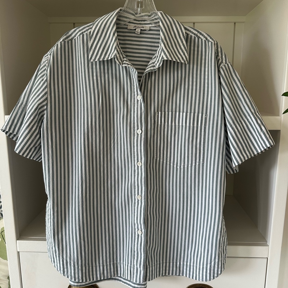 Madewell women’s striped button down short sleeve shirt S